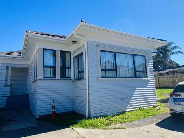 4 bedrooms house in Epsom