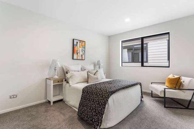 61 Bushfield Drive Flat Bush_3