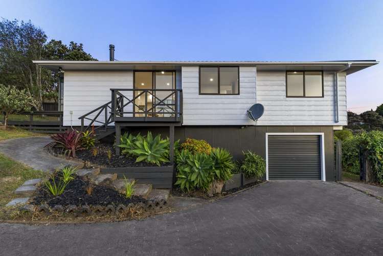 1/151 Spinella Drive Bayview_13