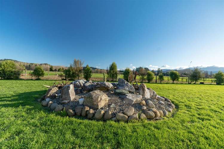 82 Thorn Road Dovedale_15