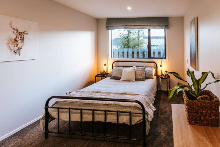 8 Linnburn Road Wanaka_16