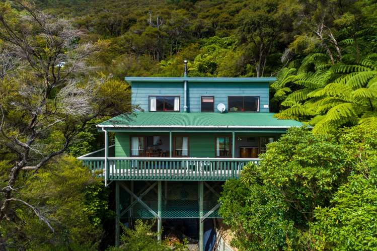 2932 Kenepuru Road Kenepuru Sound_20