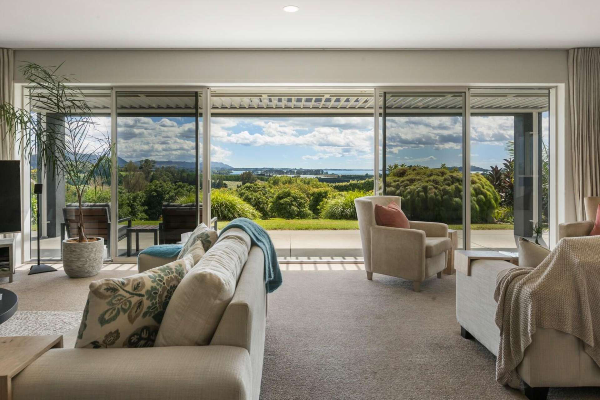 63 Ongare Point Road Katikati_0