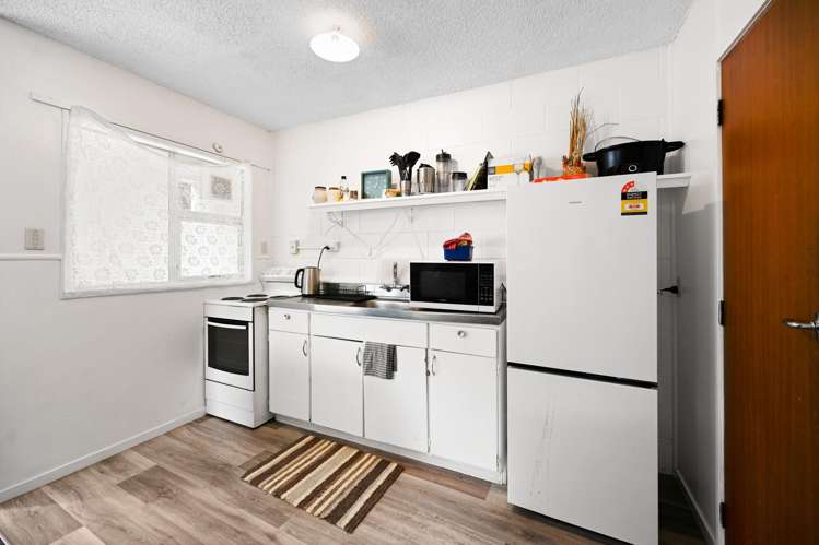 1-6/16 Myrtle Street Hamilton East_4