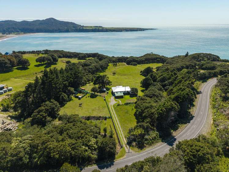 5114 Te Araroa Road Hicks Bay_23