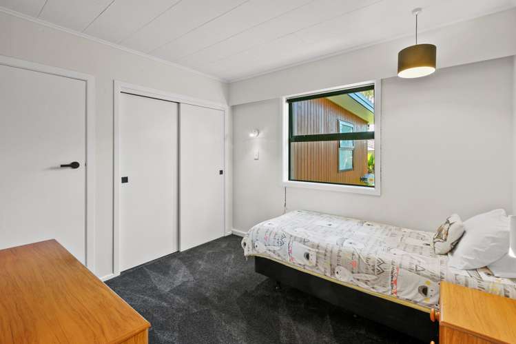 5b Wesley Avenue Frankleigh Park_13