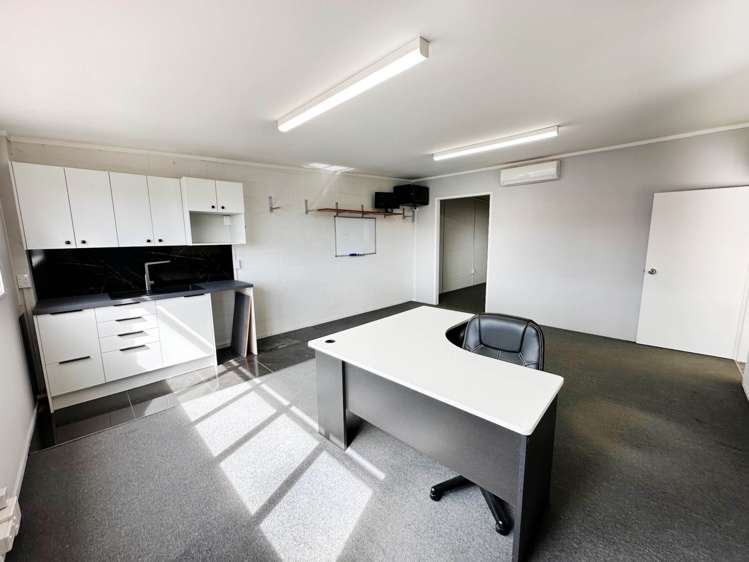 Unit 2/28 Moselle Avenue Henderson_4