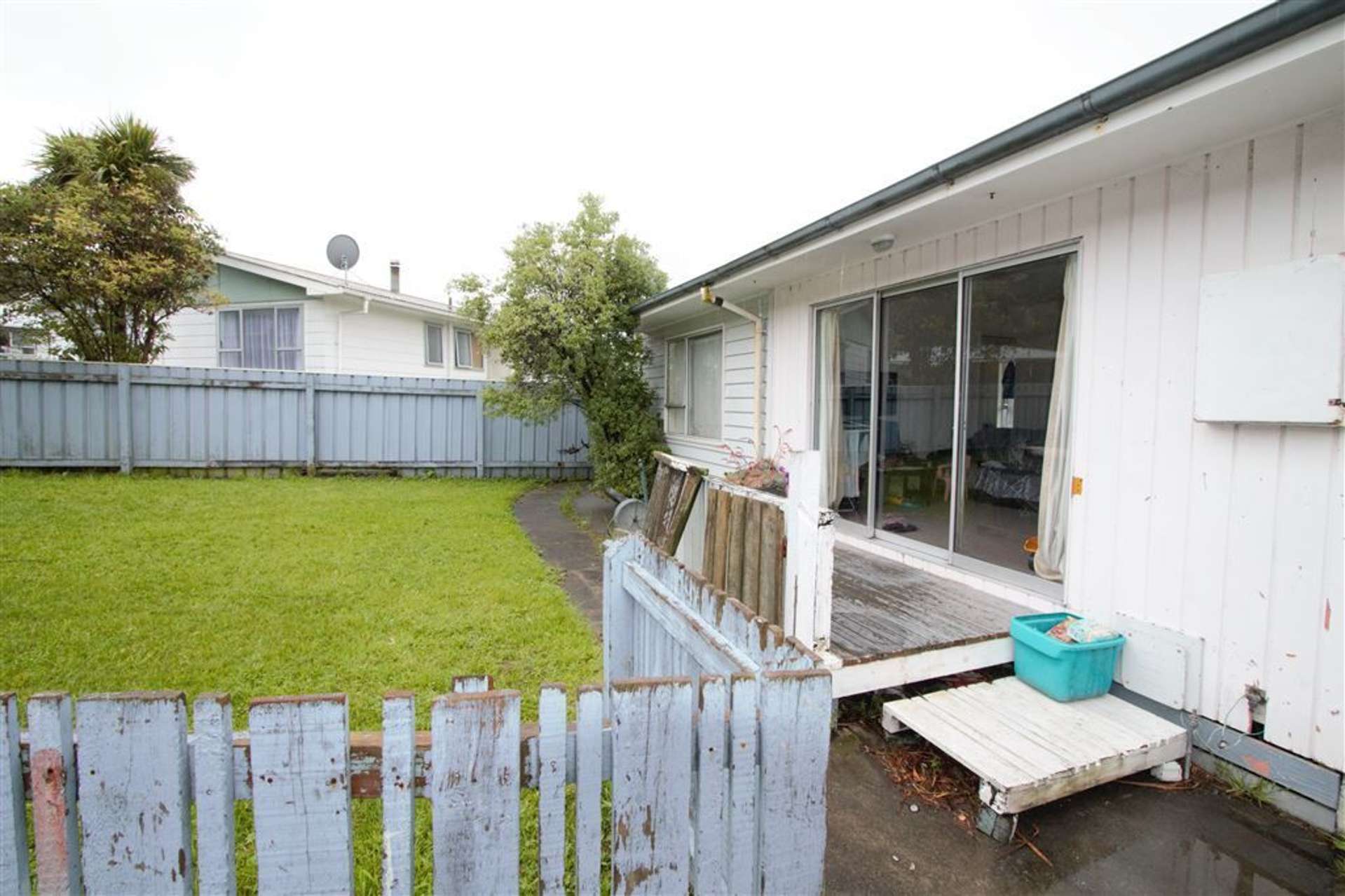 19 Kendal Grove Wainuiomata_0