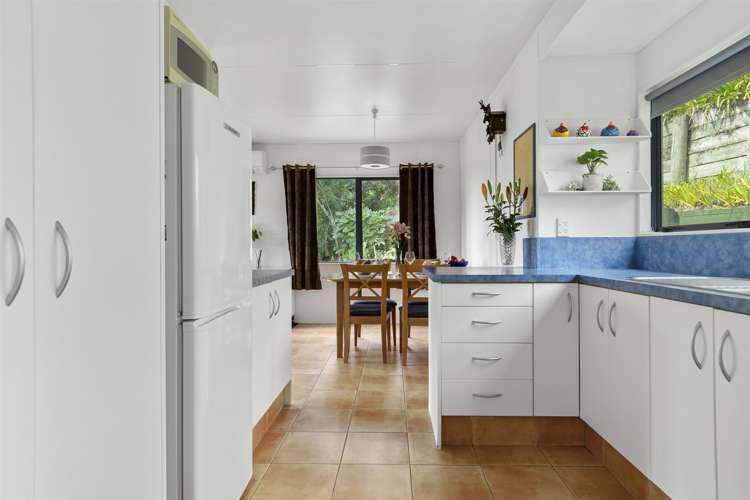 6 Poike Road Hairini_12