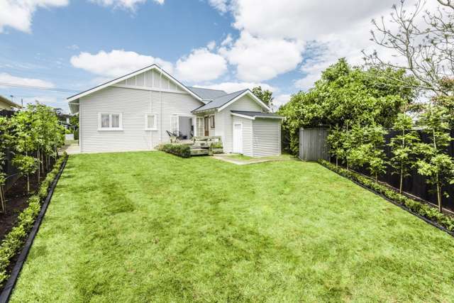 9 Challinor Crescent Mount Albert_1