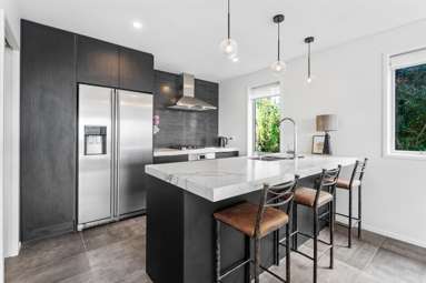 12A Hamlet Place_1