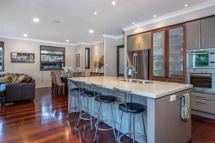 10 Westbourne Road Murrays Bay_8