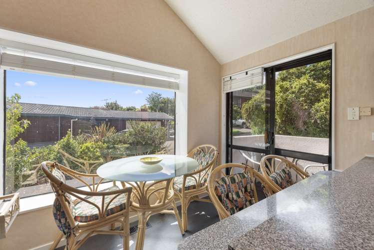 38 Kakariki Grove Waikanae_8