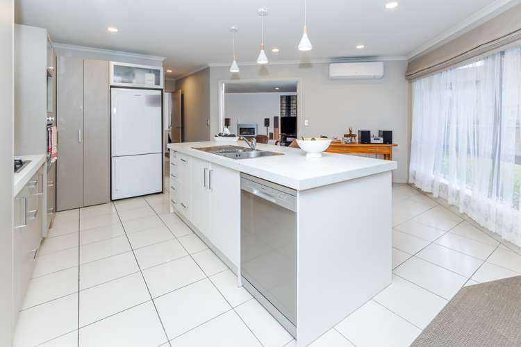 5 Moonlight Drive Rototuna North_7