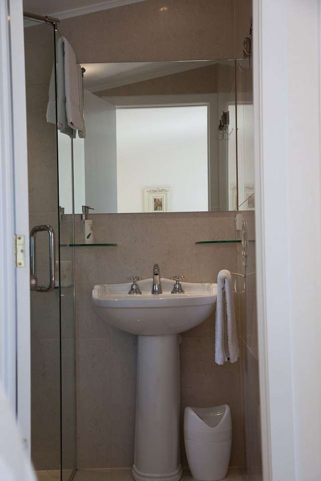 French Studio/3635 Cambridge Road Cambridge_3