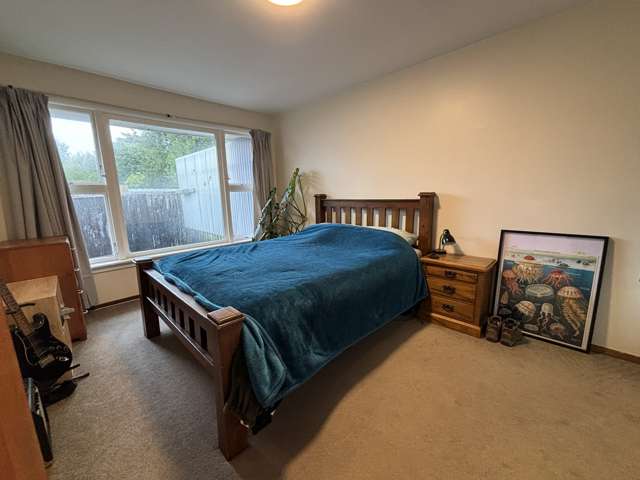 2/597 Cashel Street Linwood_4