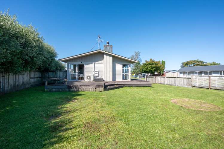 2 Adam Place Mangakakahi_13