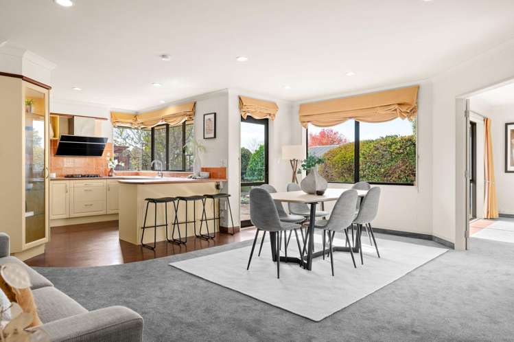 24 Wentworth Drive Rototuna North_1