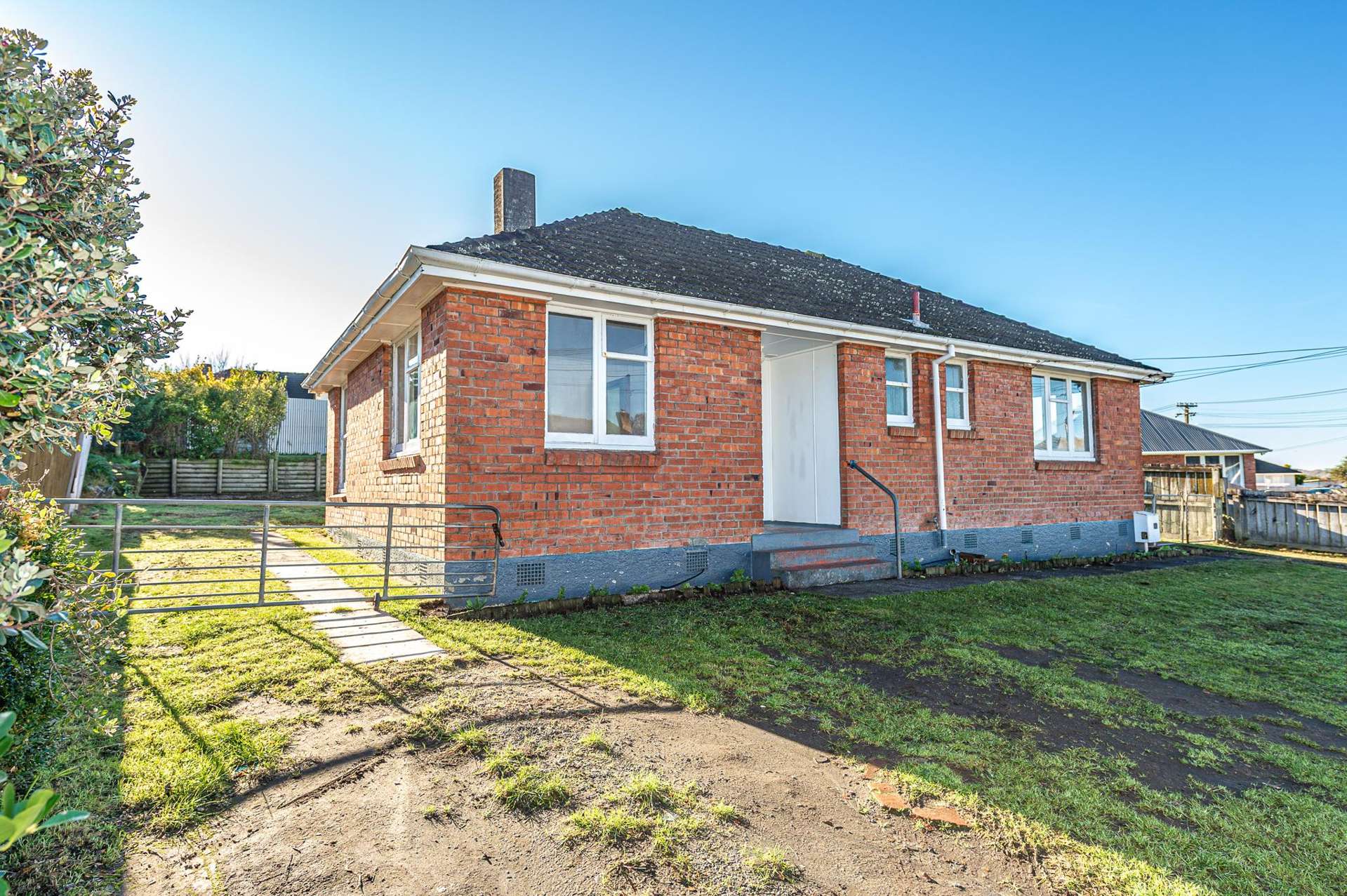 10 Churchill Crescent Tawhero_0