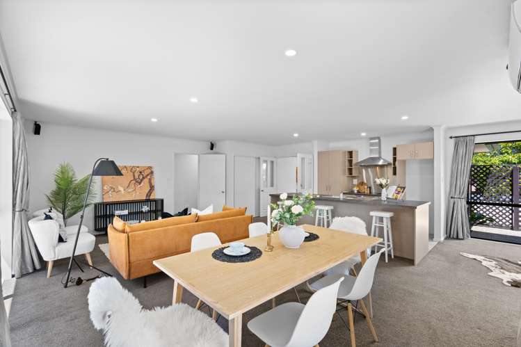 4 Lightning Close Wigram_2