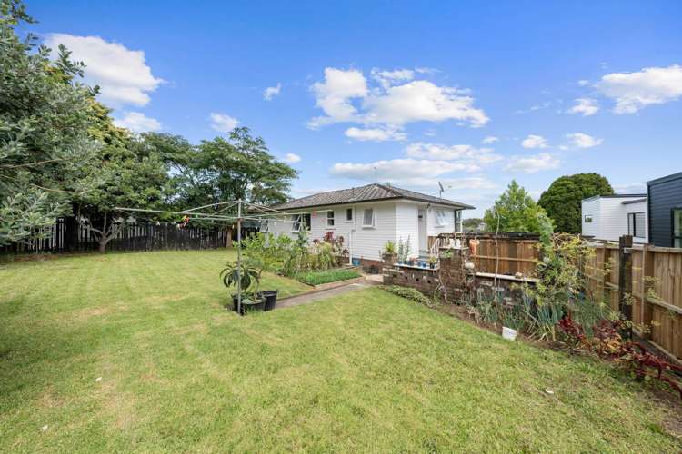 10 Hobart Crescent Wattle Downs_13