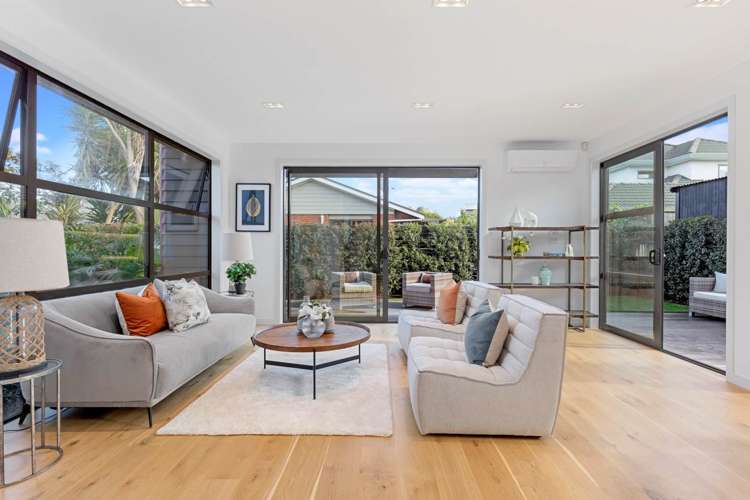 13c Queensway Three Kings_5