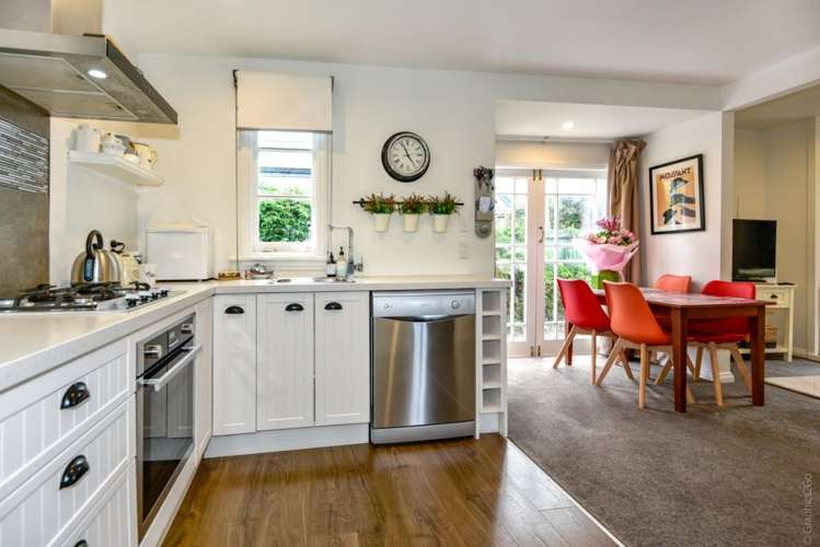 103 Leaver Terrace North New Brighton_11