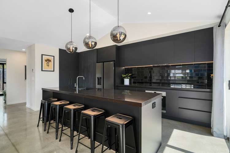 5 Tahi Street Albert Town_11