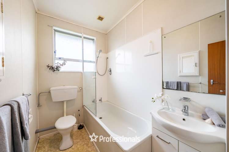 1/4 Rodney Street Waiwhetu_13