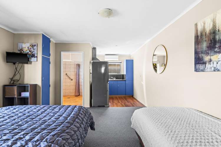 52 Clarence Cox Crescent Pirimai_13