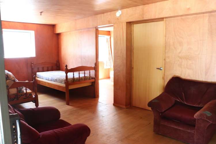 7 Sandy Bay Road Kenepuru Sound_9