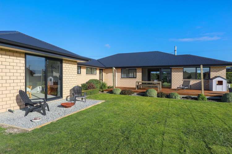 11 Aerodrome Road Burleigh_38