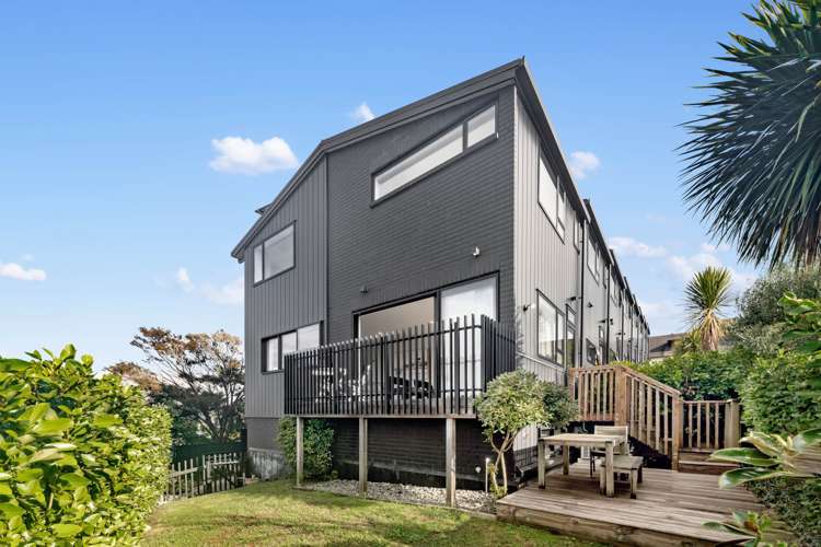 1/805 Riddell Road_1