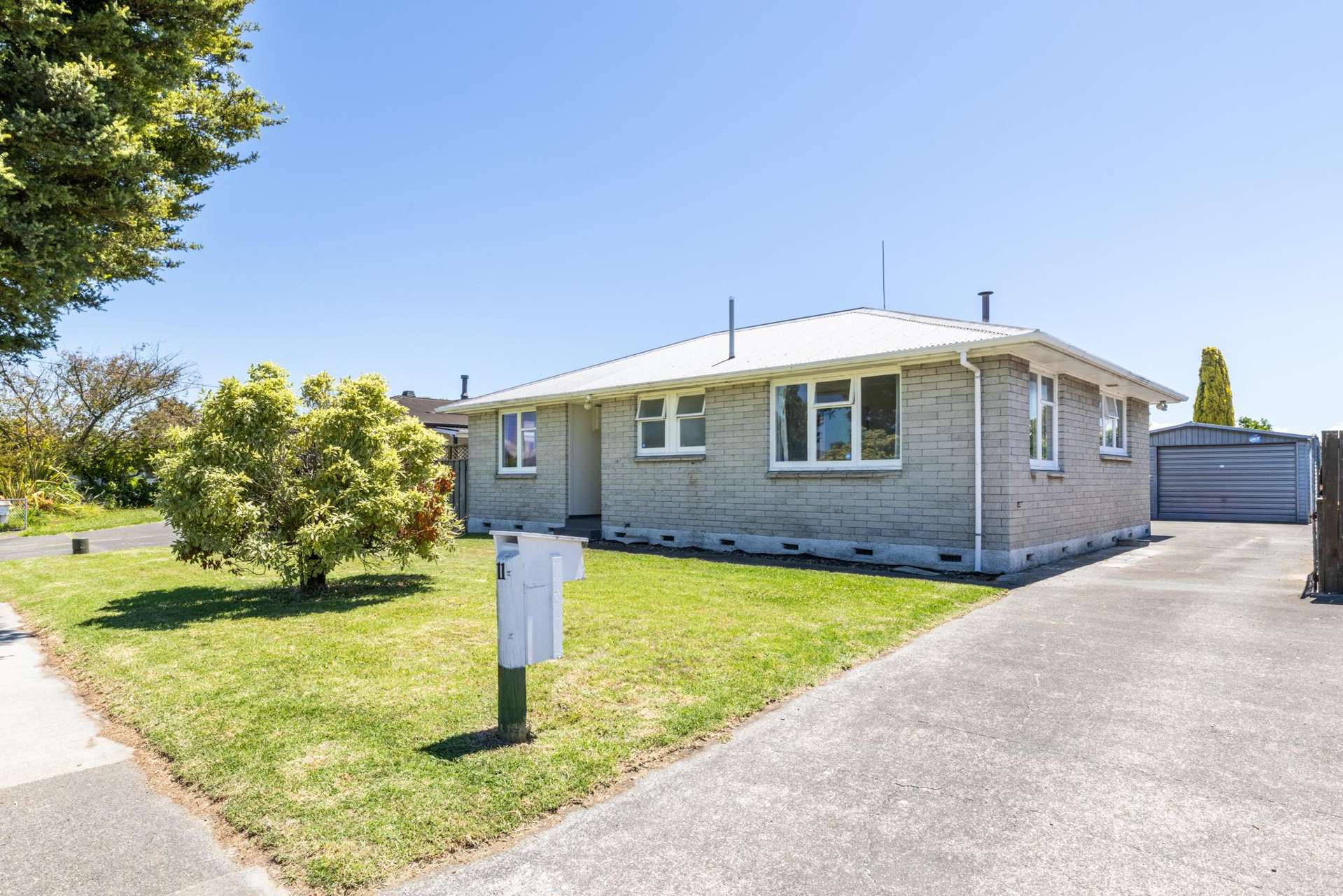 11 Cranby Crescent Onekawa_0