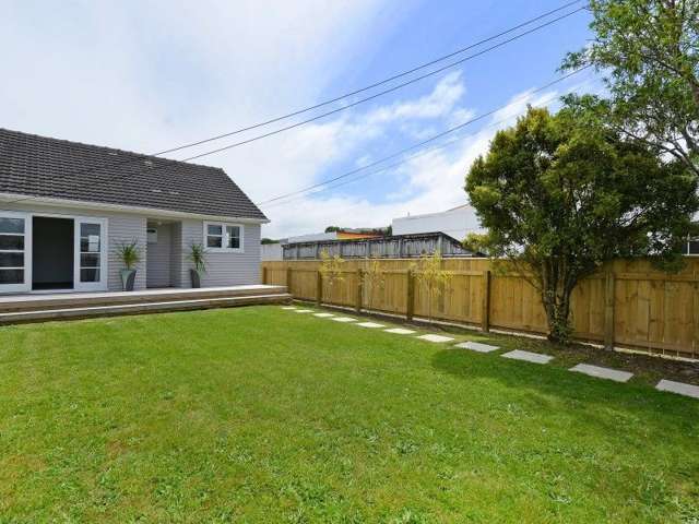 2/20 Camp Street Silverstream_1