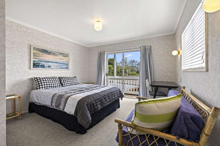 40 Lorenzen Bay Road Raglan_13