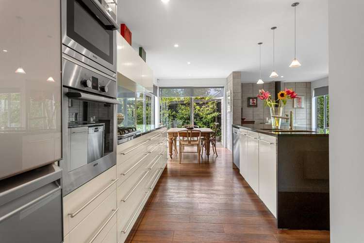 65a Winchester Street Merivale_10