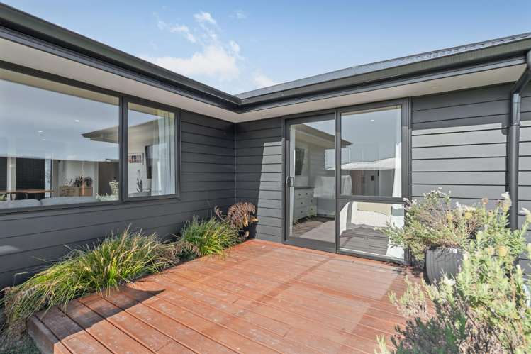 8 Old Orchard Road Solway_19