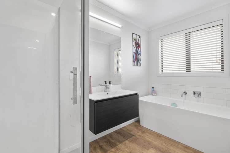 16 Austin Reid Carterton_12