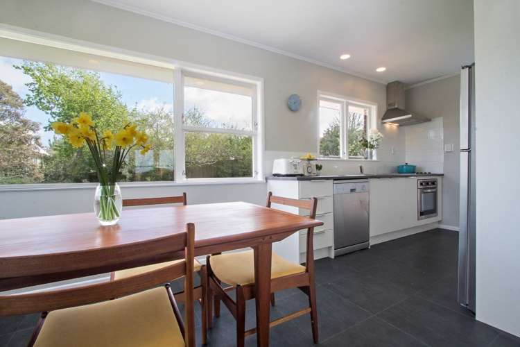 5 Woodhams Street Beach Haven_6