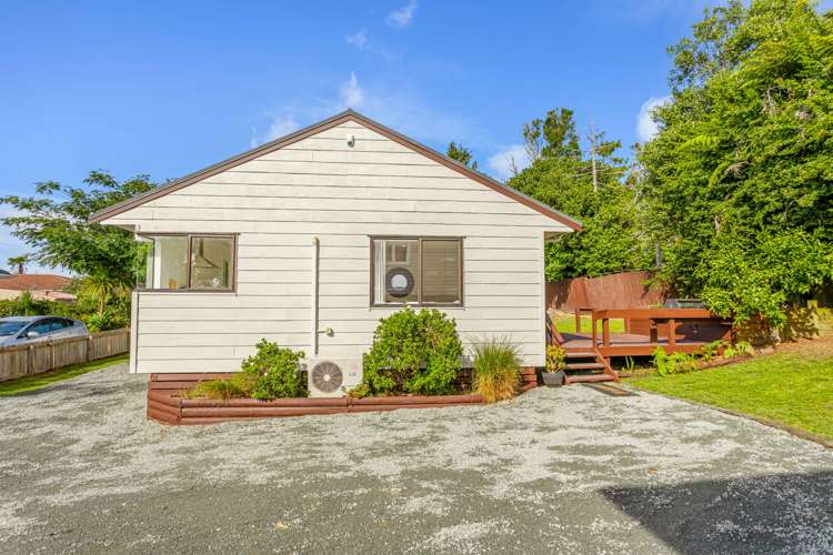 2/194 Waimumu Road Massey_15