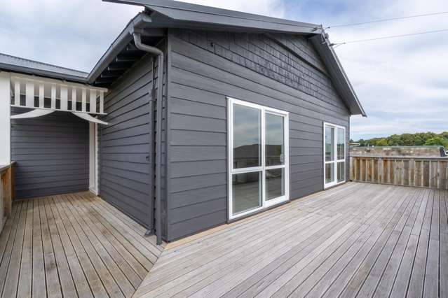 Step into a beautifully renovated haven!!