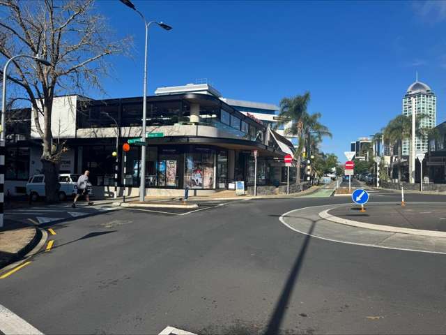 111 Hurtsmere Road Takapuna_3