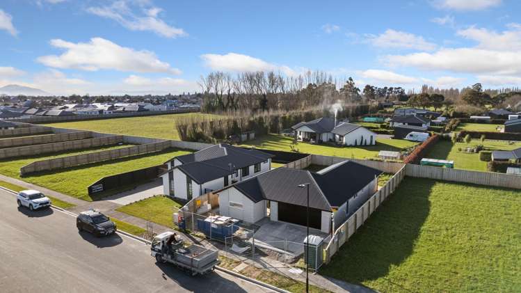 25 Orwell Way Elgin_21