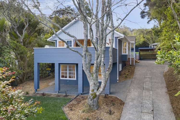 137 Woodlands Park Road Titirangi_18