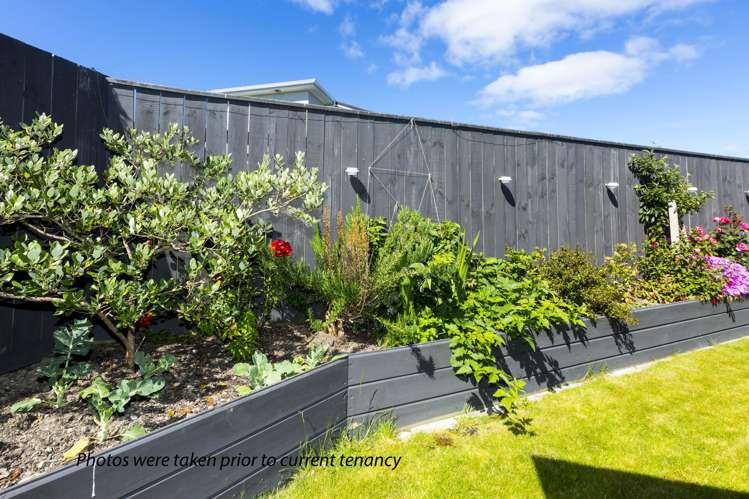 5 Poulson Grove Trentham_17