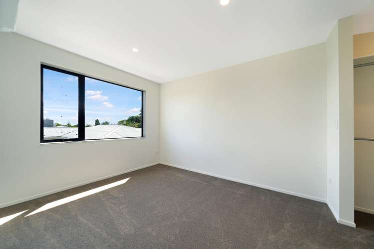 3A Cobham Crescent Kelston_17