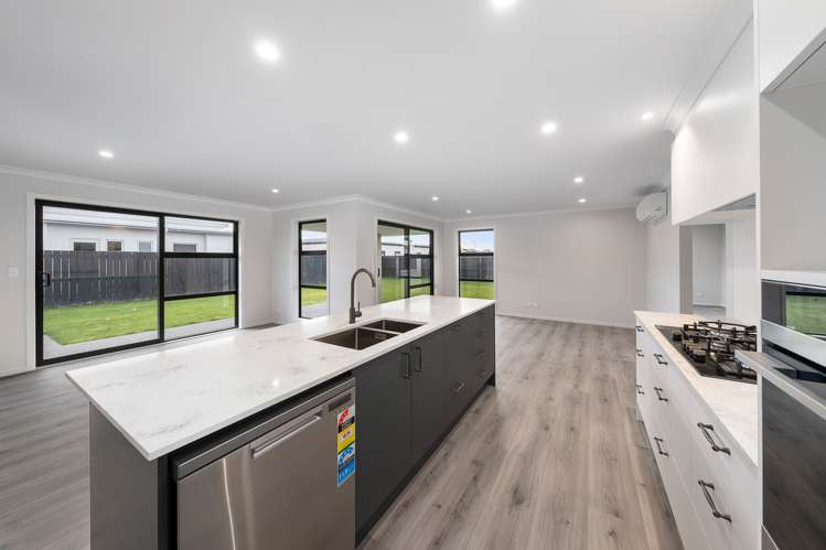 24 Rose Manor Drive Springlands_4