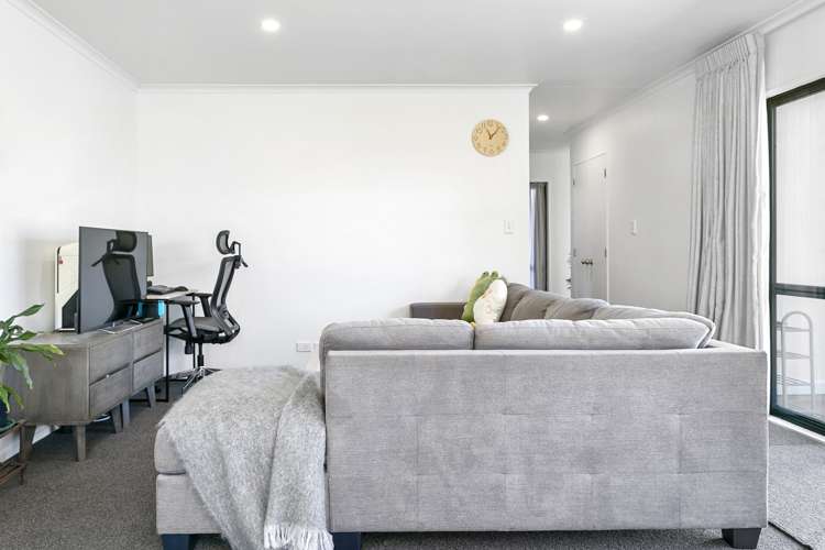 2/12 Laughton Street Taupo_6