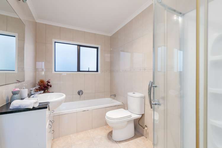 35 Agapanthus Place Flat Bush_18